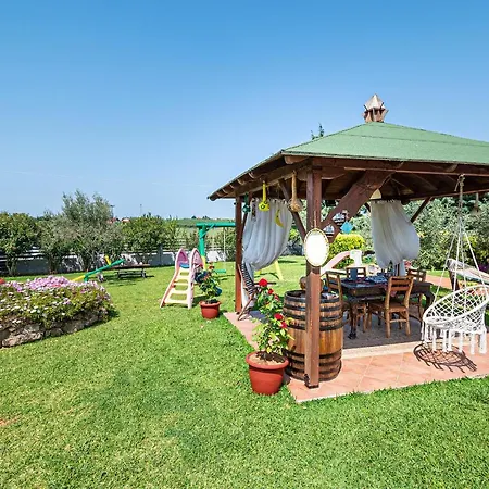 Frezia Complex - Frezia Apartman Néa Potídea