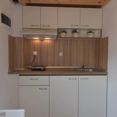 Frezia Complex - Frezia Apartman Néa Potídea