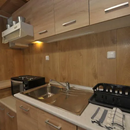 Frezia Complex - Frezia Apartman