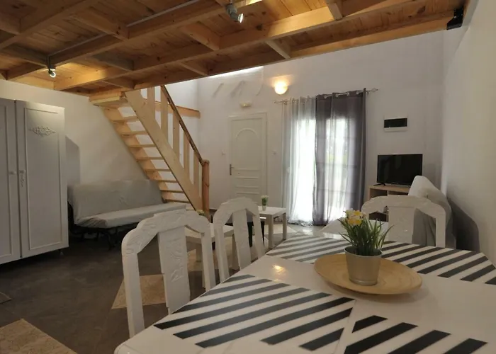 Frezia Complex - Frezia Apartman Néa Potídea